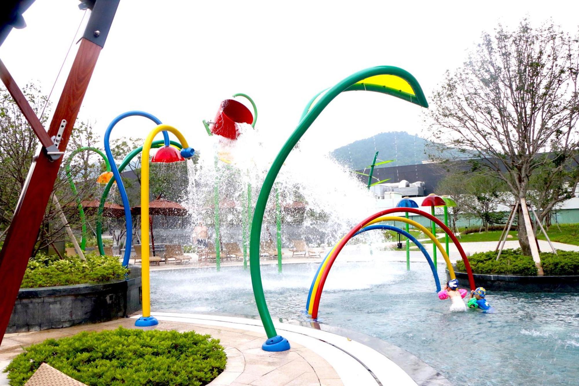 Renaissance Suzhou Taihu Lake Hotel מראה חיצוני תמונה